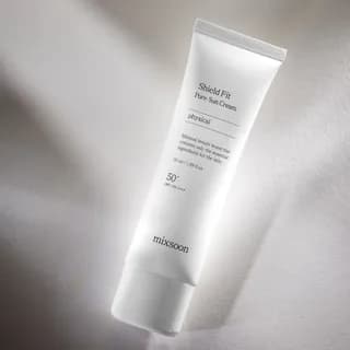 Солнцезащитный крем Shield Fit Pure Suncream SPF 50+ PA++++ ( )
