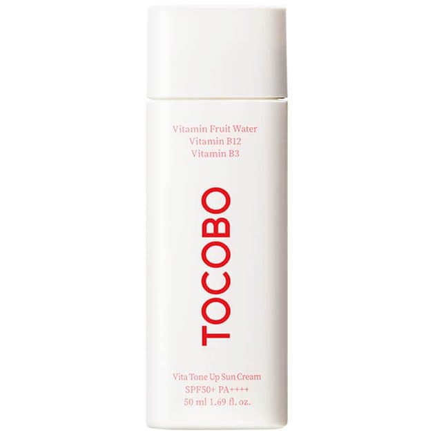 Витаминный солнцезащитный крем с тонирующим эффектом Tocobo Vita Tone Up Sun Cream SPF50+ PA++++